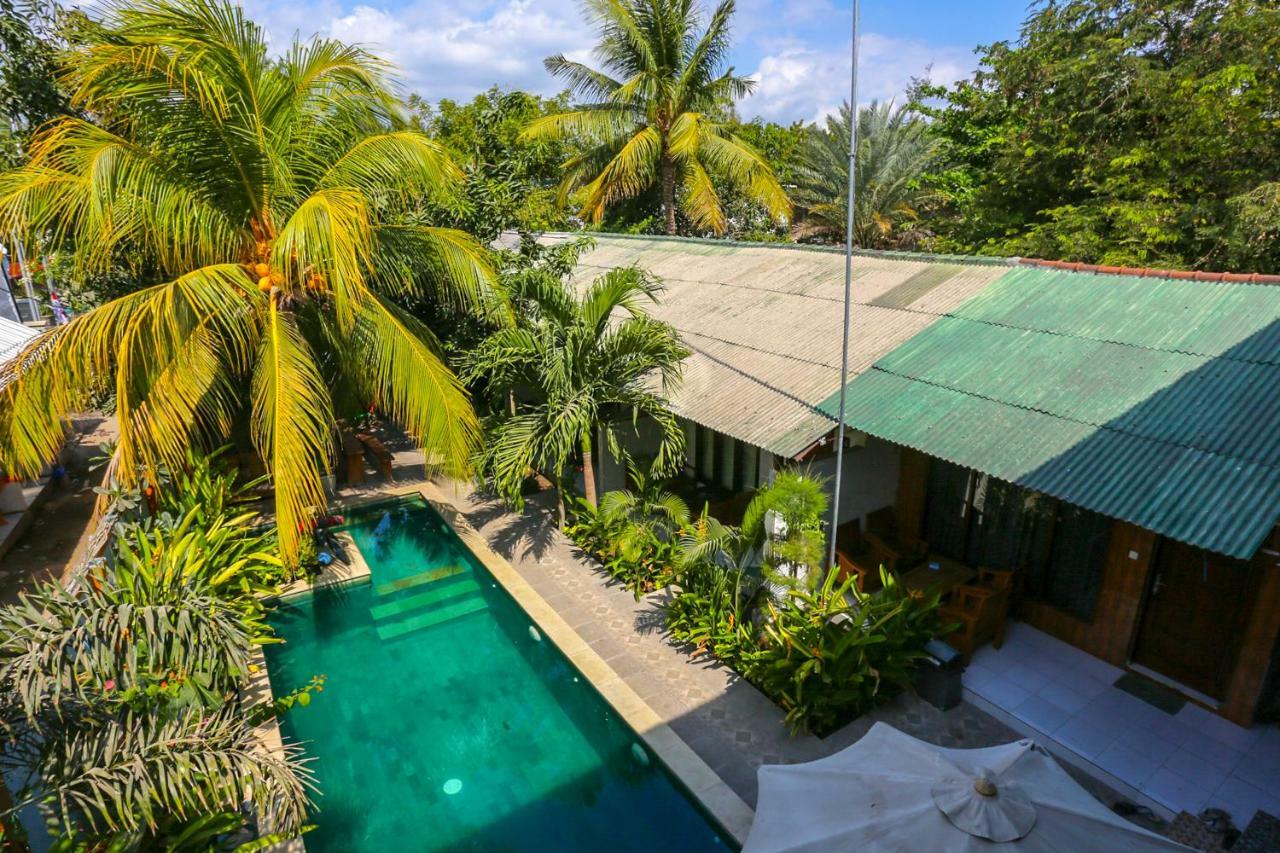 Oyo 1322 Mentari Homestay Gili Trawangan Exterior photo